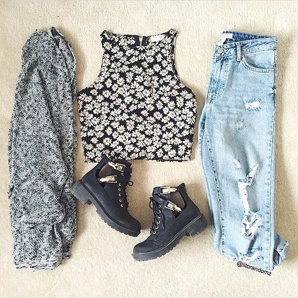 Brandy Melville Tops - Brandy Melville Daisy Top